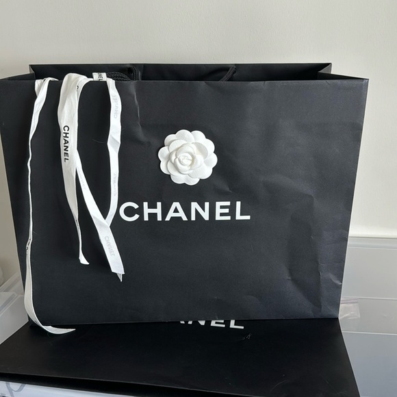 Multiple Chanel Black Paper Shopping Bags - Picture 1 of 6